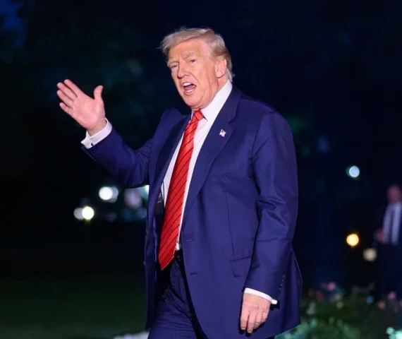 us president donald trump waves as he walks across the south lawn upon return to the white house in washington dc on august 3 2025 after spending the weekend at his bedminster residence photo afp